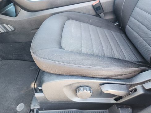 Used 2022 Ford Edge SE image 29