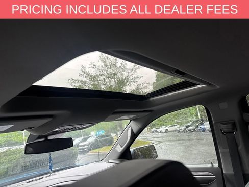 Used 2022 Chevrolet Silverado 1500 LTZ AWD/4WD image 11
