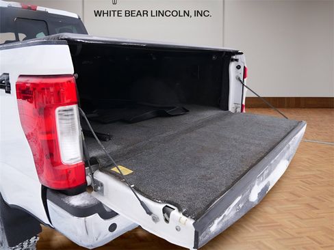 Used 2019 Ford F350 Lariat w/ Chrome Package image 12