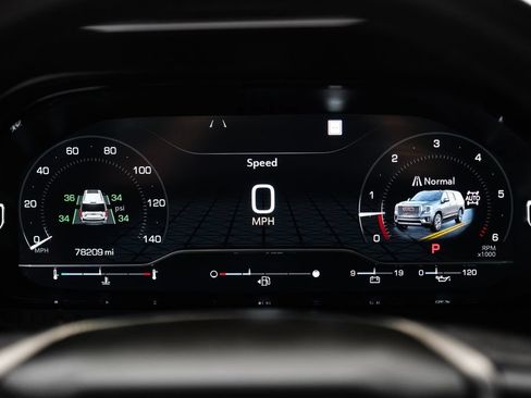 Used 2022 GMC Yukon Denali AWD/4WD image 16