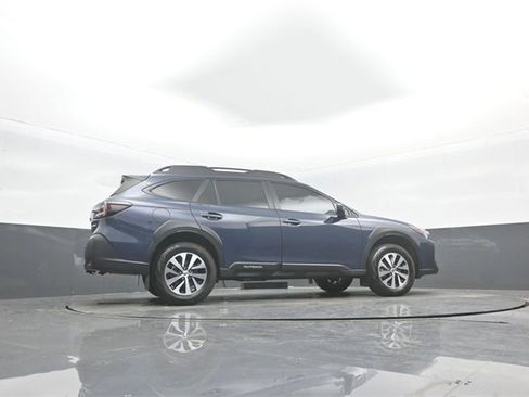 Used 2025 Subaru Outback w/ Popular Package #1A image 38