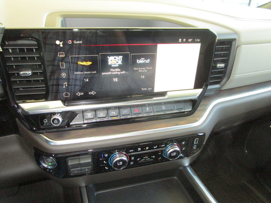 New 2026 GMC Sierra 2500 SLT w/ SLT Premium Package AWD/4WD image 34