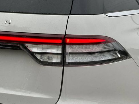 Used 2025 Lincoln Aviator Reserve w/ Equipment Group 201A AWD/4WD image 35