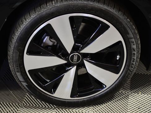 New 2025 Audi A5 2.0T Prestige image 9