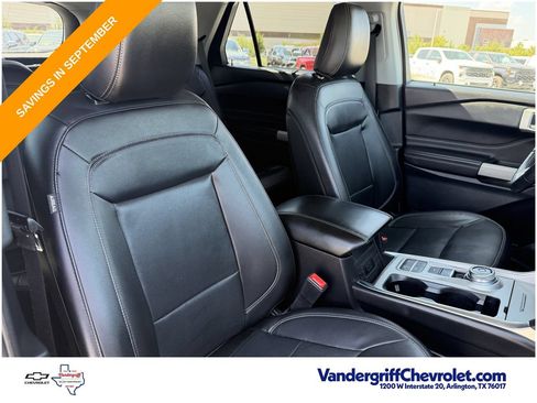 Used 2022 Ford Explorer Limited w/ Equipment Group 301A RWD image 25