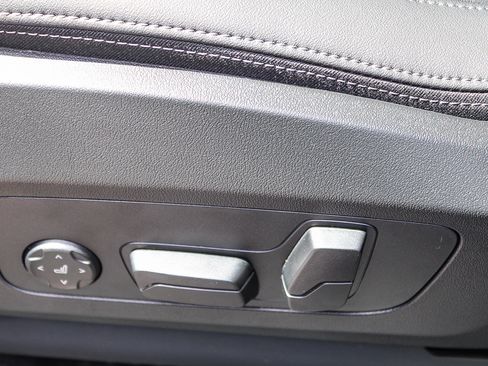 New 2026 BMW X1 xDrive28i AWD/4WD image 18