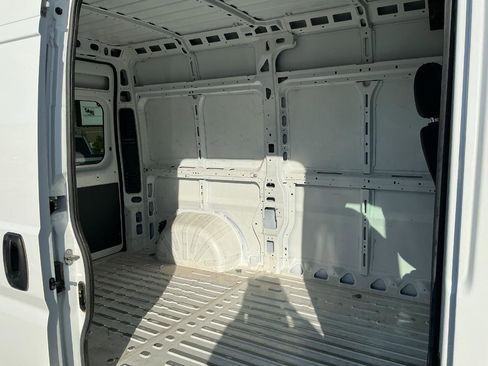 Used 2023 RAM ProMaster 2500 FWD image 19