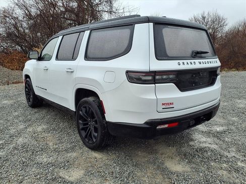 Used 2023 Jeep Grand Wagoneer Series II image 39