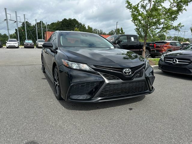 Used 2021 Toyota Camry SE FWD image 7