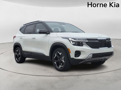 New 2026 Kia Seltos S image 2