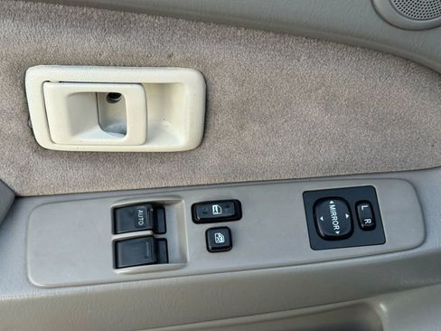 Used 2002 Toyota Tacoma PreRunner image 13