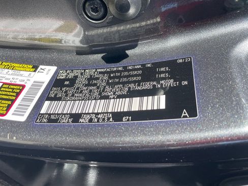 Used 2023 Toyota Highlander XSE image 10