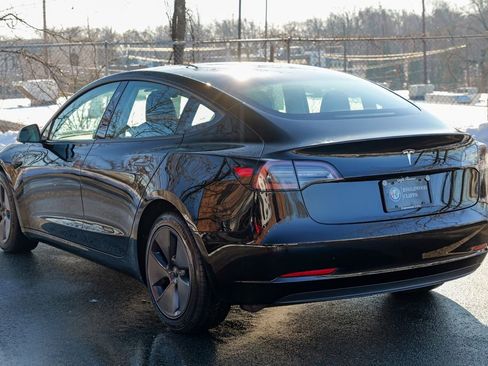 Used 2023 Tesla Model 3 Standard Range image 5