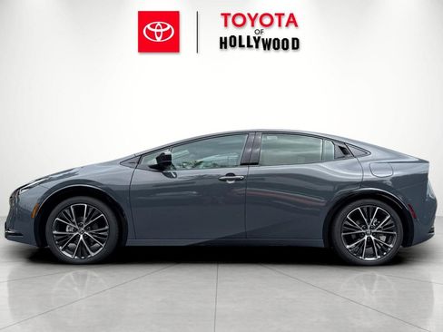 New 2026 Toyota Prius Limited FWD image 9