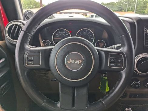 Used 2012 Jeep Wrangler Unlimited Sahara AWD/4WD image 25