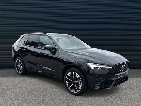 New 2026 Volvo XC60 B5 Plus w/ Climate Package image 3