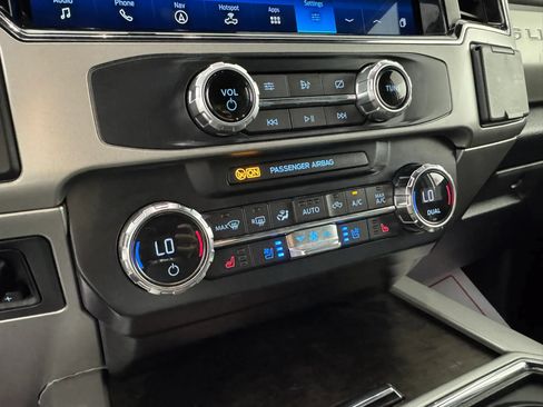 Used 2022 Ford F350 Lariat w/ Black Appearance Package AWD/4WD image 22