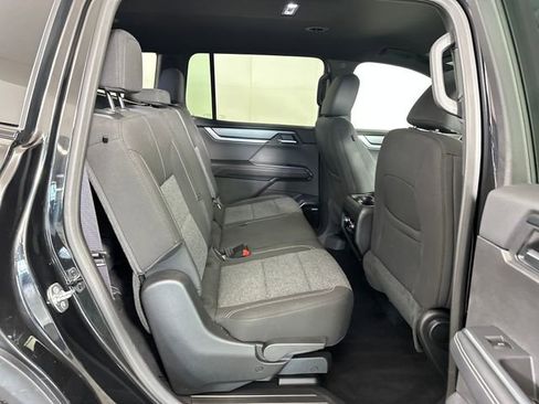 New 2025 GMC Acadia Elevation w/ Black Edition image 27