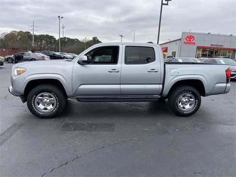 Certified 2022 Toyota Tacoma SR image 14