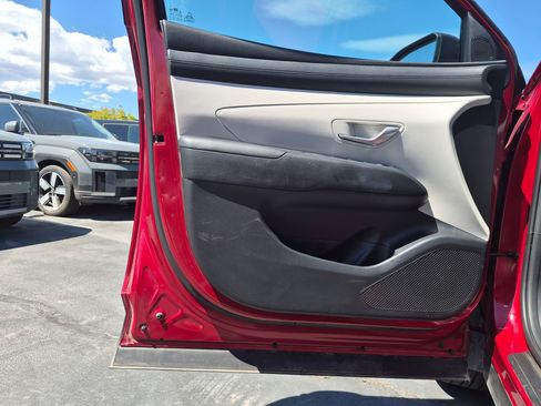 Used 2025 Hyundai Tucson SEL AWD/4WD image 15