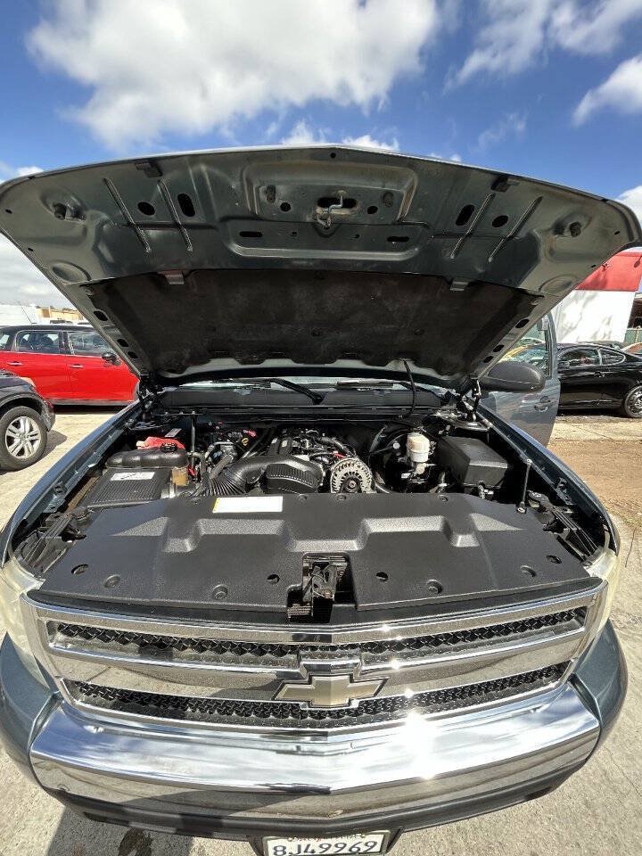 Used 2007 Chevrolet Silverado 1500 LT w/ 1LT Convenience Package RWD image 13