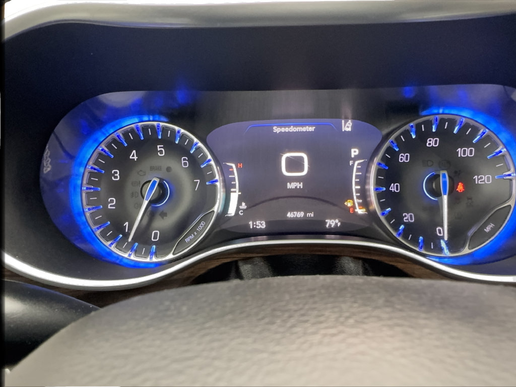 Used 2022 Chrysler Pacifica Limited FWD image 39
