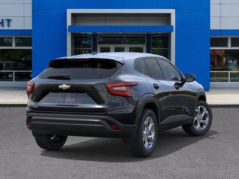 New 2026 Chevrolet Trax LS image 4