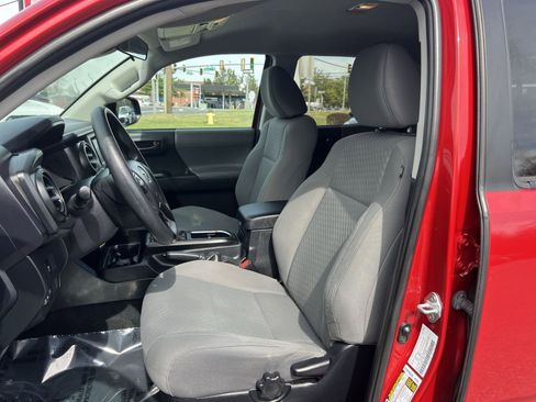 Used 2021 Toyota Tacoma SR image 13