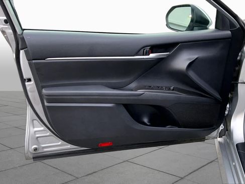 Used 2024 Toyota Camry LE FWD image 19
