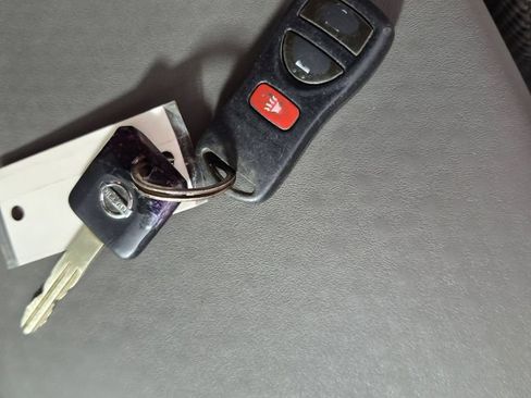 Used 2014 Nissan Frontier SV w/ SV Value Truck Package RWD image 30