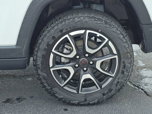 Used 2025 Jeep Compass Trailhawk AWD/4WD image 51