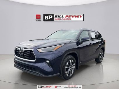 Used 2025 Toyota Highlander XLE