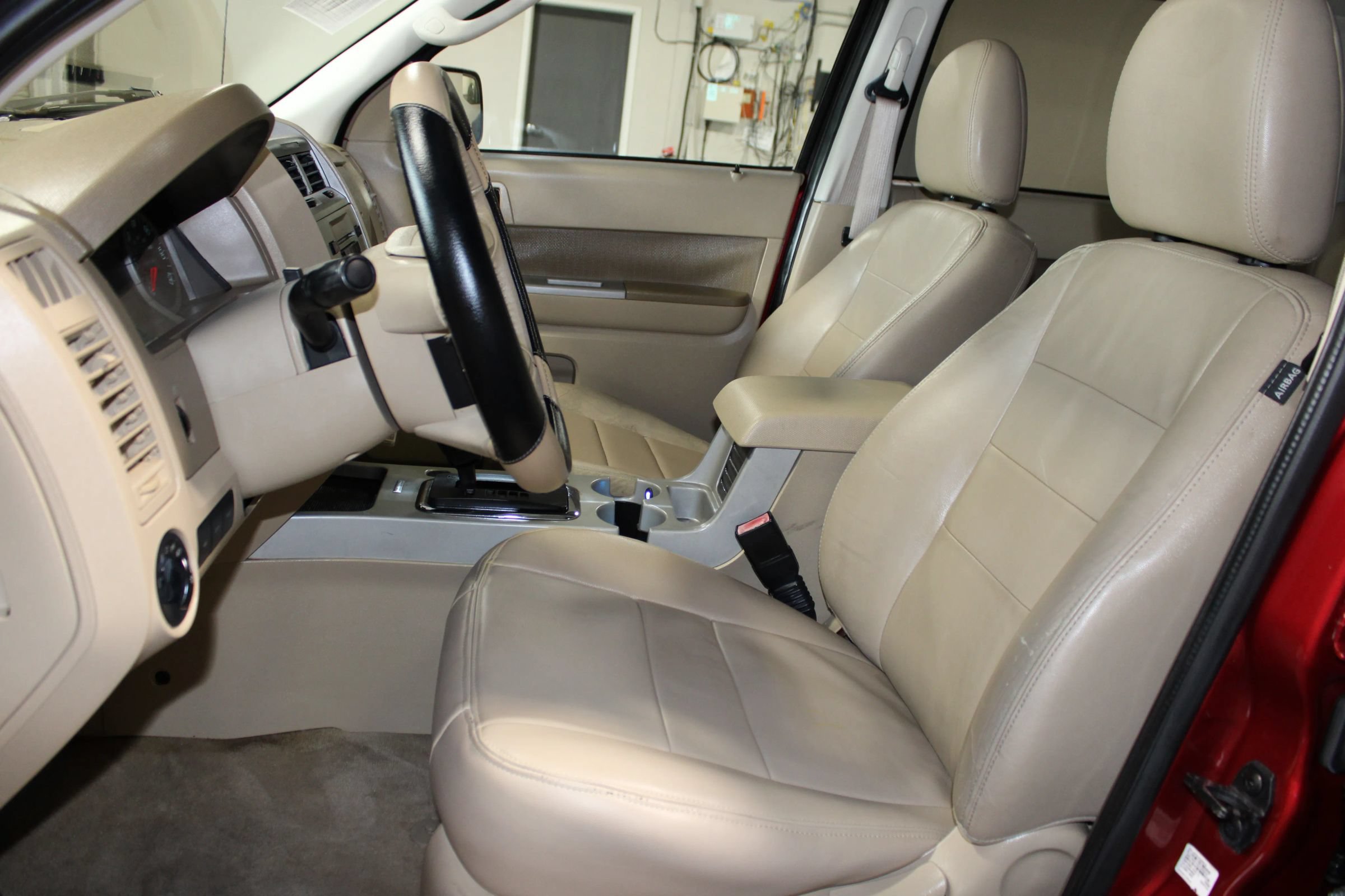 Used 2012 Ford Escape XLT FWD image 21
