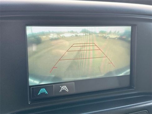 Used 2019 GMC Sierra 2500 Base 4D Crew Cab w/ Sierra Convenience Package image 14