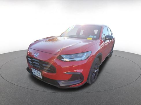 Used 2025 Honda HR-V Sport image 2