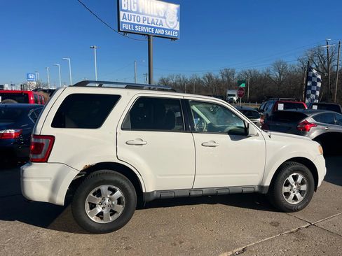 Used 2011 Ford Escape Limited image 3