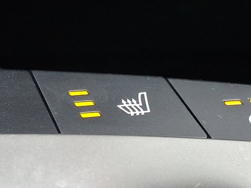 New 2025 Kia EV6 Light w/ Light LR Technology Package image 16