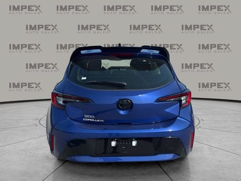 Used 2026 Toyota Corolla SE FWD image 4