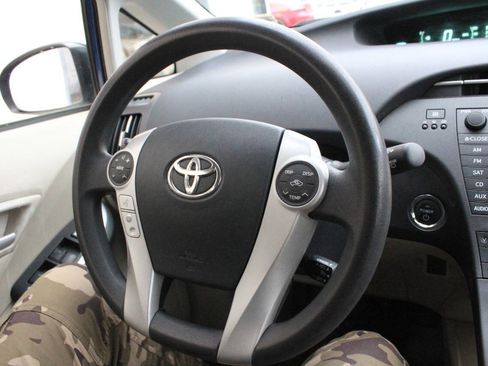 Used 2011 Toyota Prius Five image 22