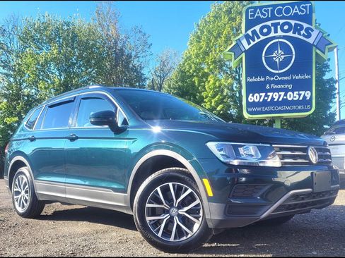 Used 2019 Volkswagen Tiguan SE w/ Panoramic Sunroof Package AWD/4WD image 1