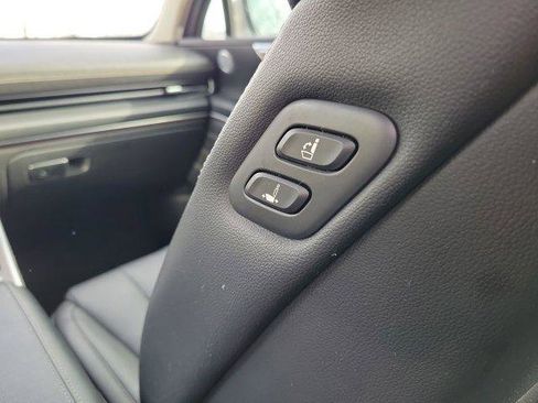 Used 2024 Genesis GV80 2.5T image 14