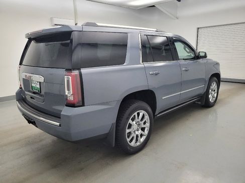 Used 2015 GMC Yukon Denali w/ Premium Package AWD/4WD image 10