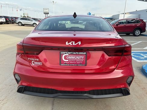 Used 2024 Kia Forte LXS image 4