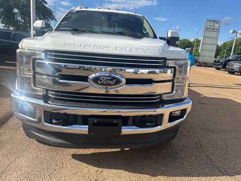 Used 2017 Ford F250 Lariat w/ Lariat Value Package AWD/4WD image 27