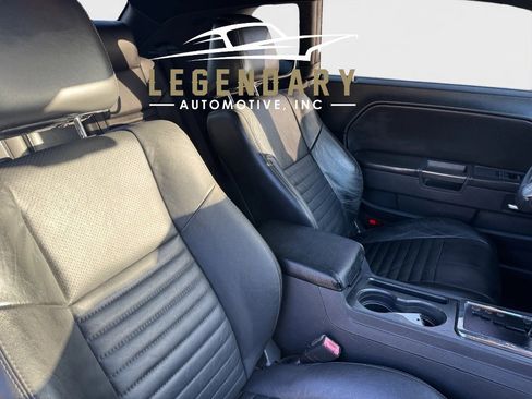 Used 2013 Dodge Challenger SXT image 7