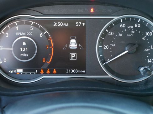 Certified 2022 Nissan Versa SV image 21