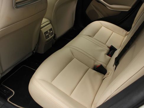 Used 2014 Mercedes-Benz CLA 250 4MATIC image 18