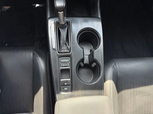 Certified 2024 Honda Civic EX-L image 18