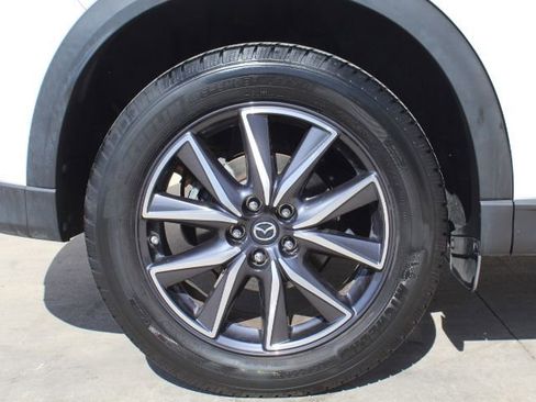 Used 2018 MAZDA CX-5 Touring w/ Preferred Equipment Package image 12