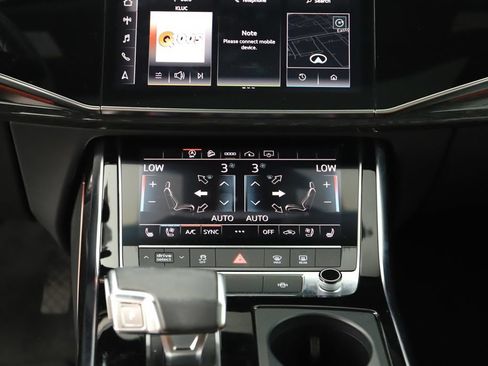 Used 2022 Audi Q7 2.0T Premium Plus AWD/4WD image 20
